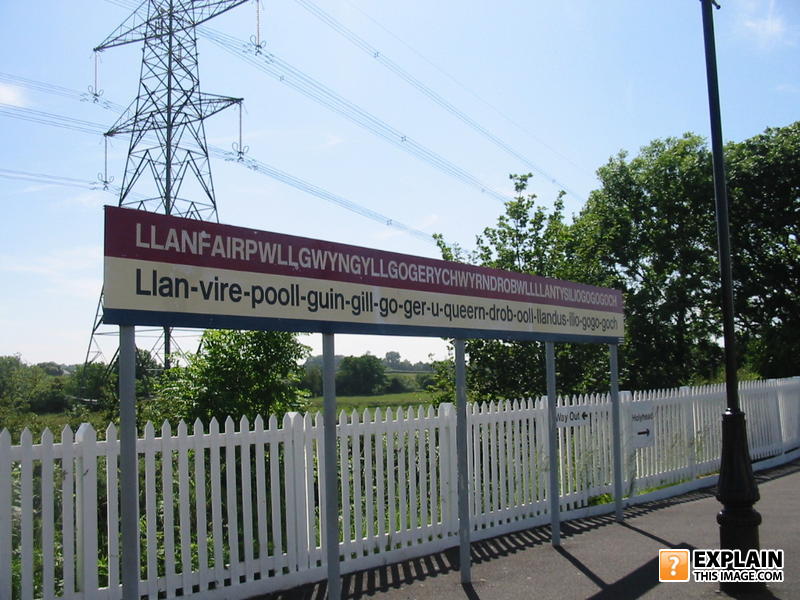 Llanfairpwllgwyngyllgogerychwyrndrobwllllantysiliogogogoch_station_sign