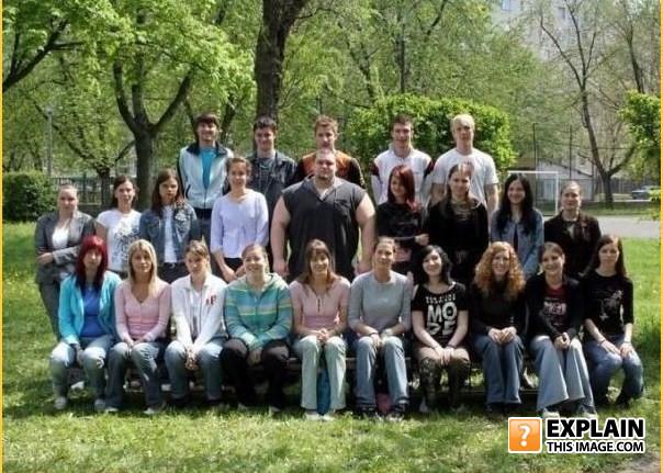 Sehr-gut-entwickelt-der-junge-in-der-mit