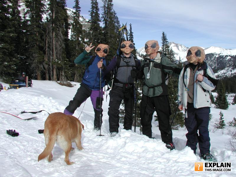 Alien_snowshoers_1_